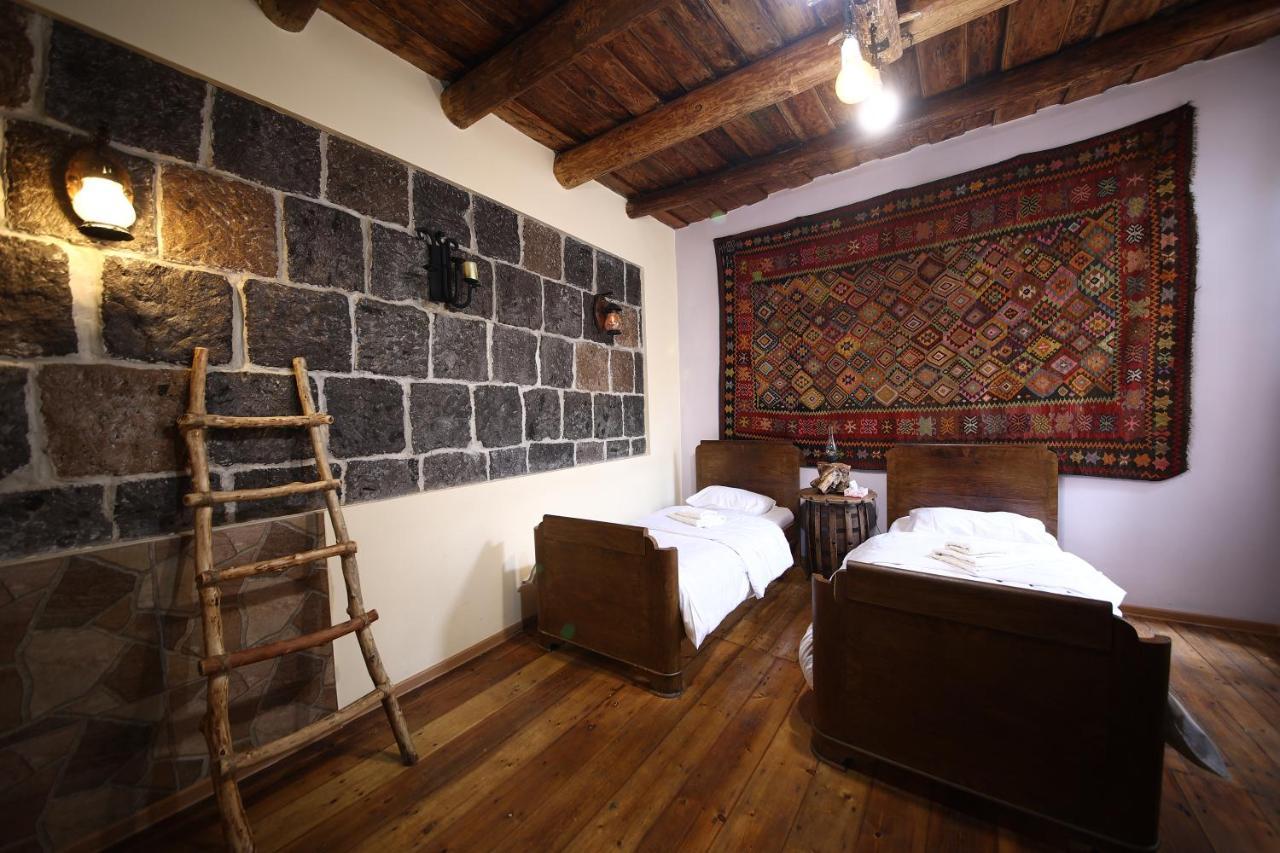 Alashkert Guesthouse ,Ալաշկերտ Հյուրատուն Gyumri Eksteriør bilde