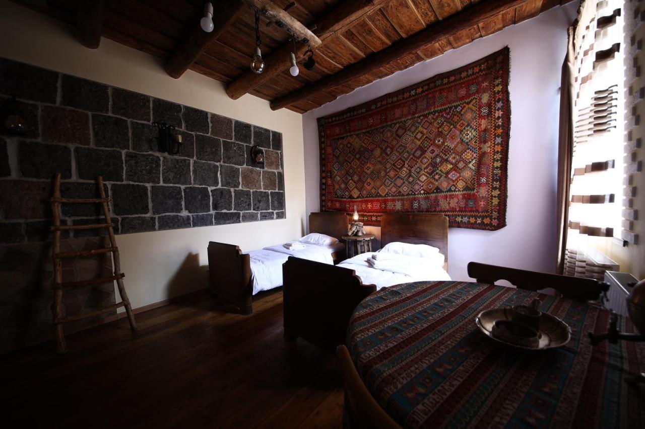 Alashkert Guesthouse ,Ալաշկերտ Հյուրատուն Gyumri Eksteriør bilde