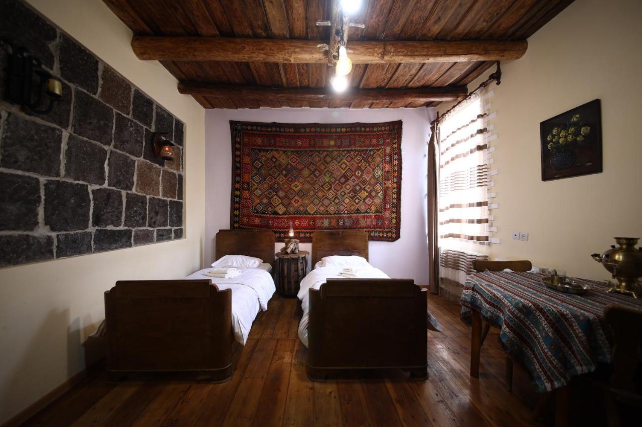 Alashkert Guesthouse ,Ալաշկերտ Հյուրատուն Gyumri Eksteriør bilde